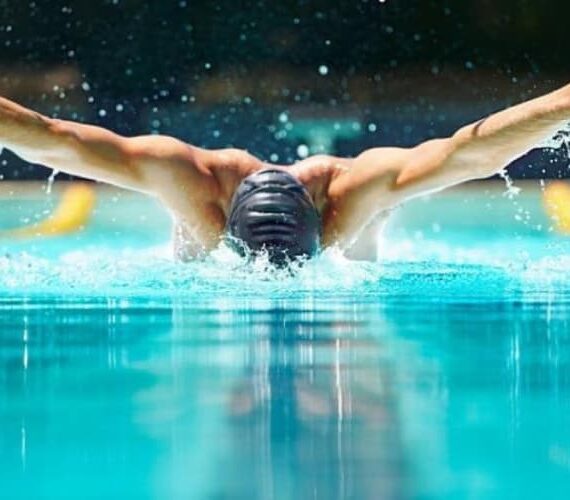 bơi lội và tập gym 4