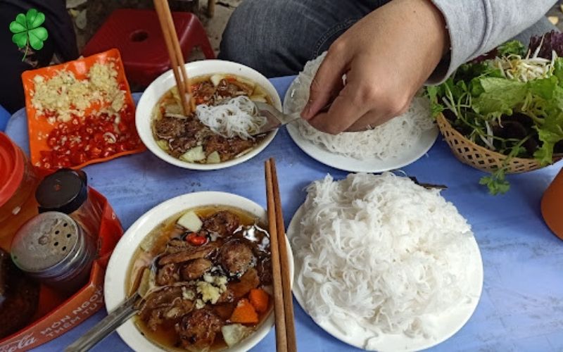 bún chả quận Hoàng Mai 1